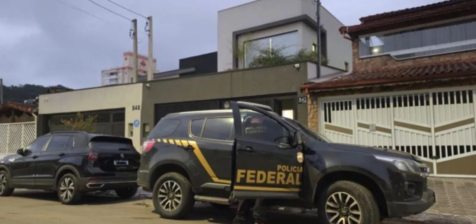 PF prende brasileira sancionada pelos EUA em operação contra lavagem de dinheiro ligada ao tráfico internacional