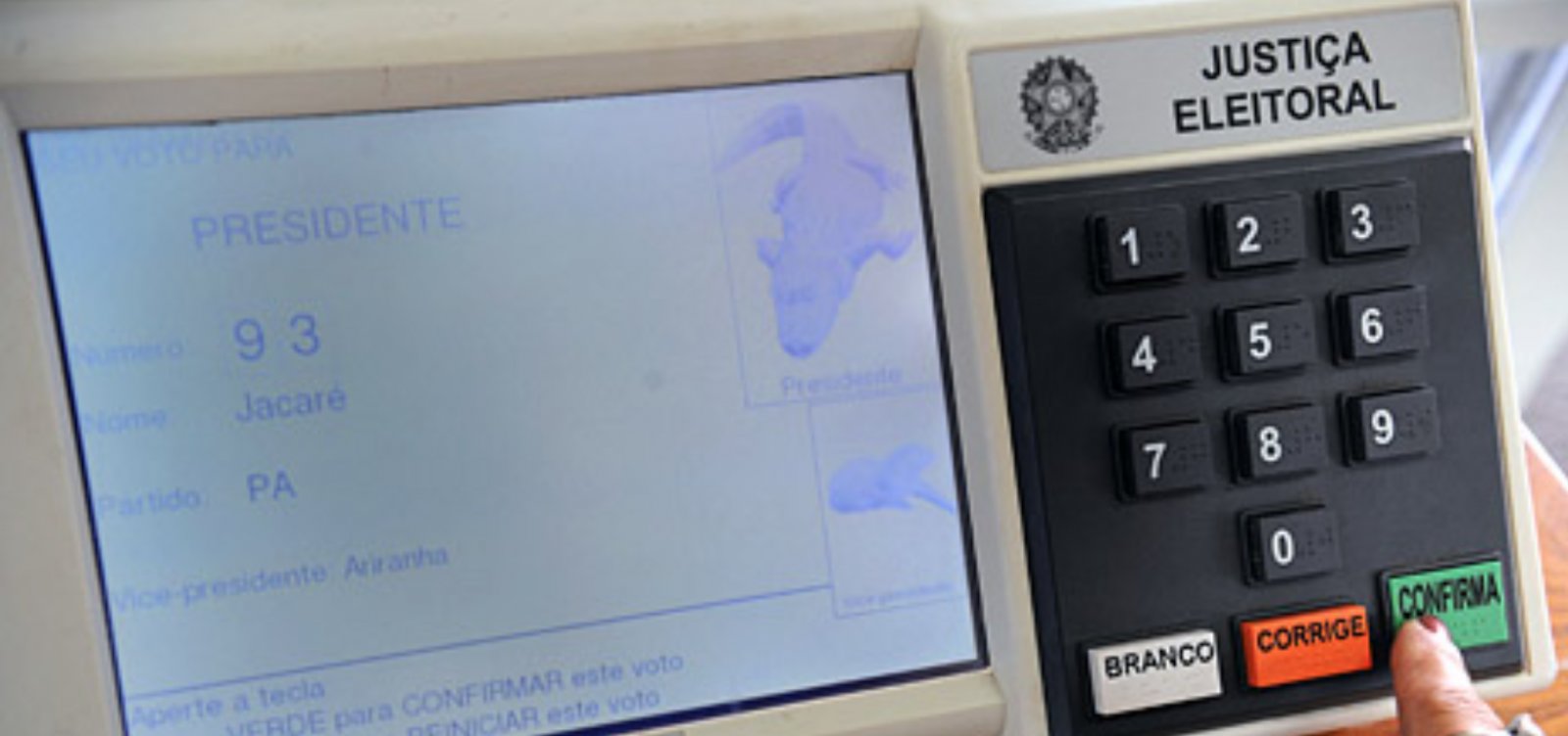 TRE-BA inicia testes em 1.089 urnas eletrônicas que serão utilizadas nas eleições de 2026
