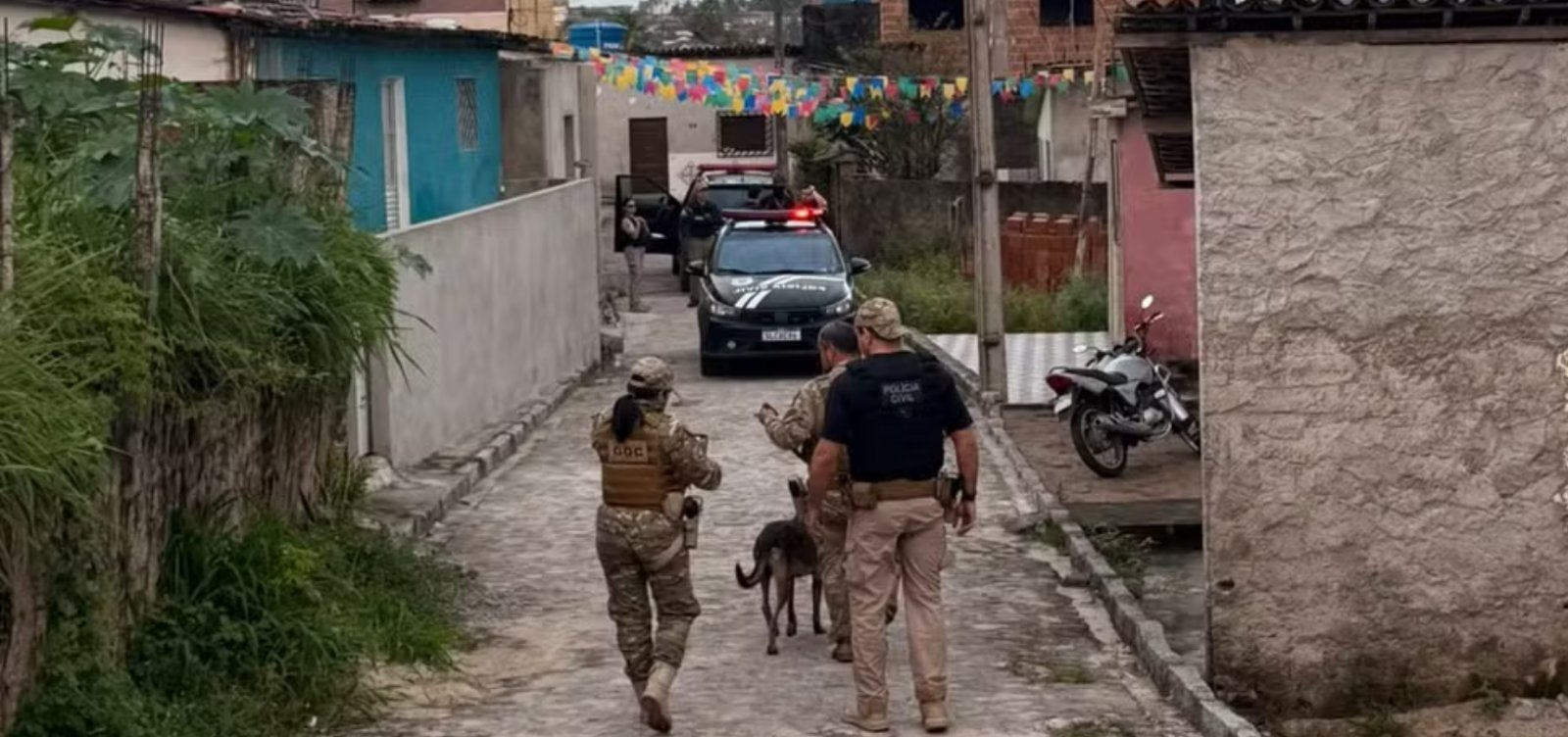 Operação nacional mira facções criminosas e cumpre mandados na Bahia e em mais 13 estados