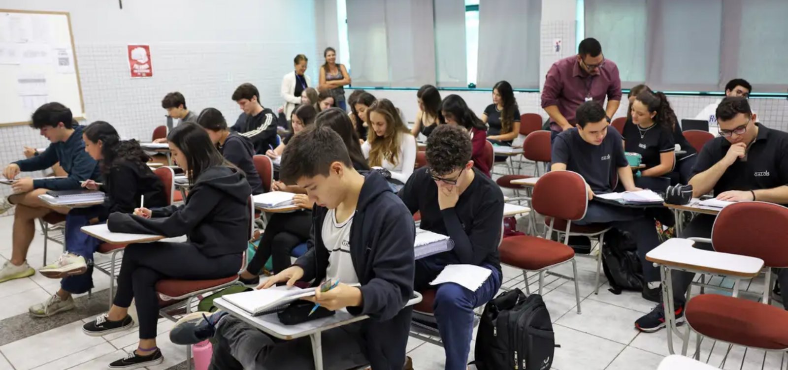 Prazo para renegociar dívidas do Fies pelo Desenrola termina nesta segunda-feira