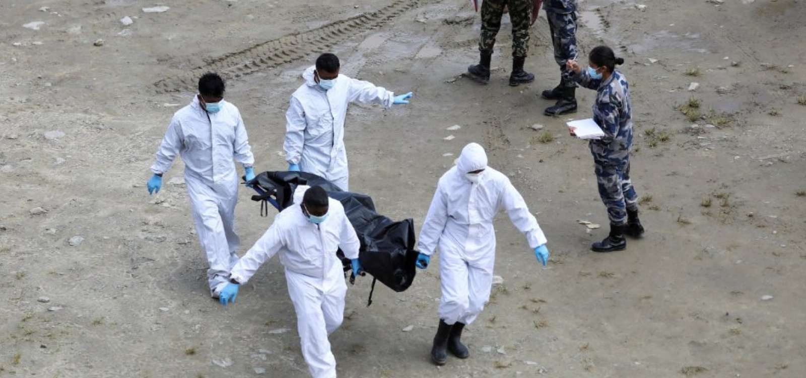 Tragédia no Himalaia deixa mais de 1,1 mil mortos e 4,4 mil desaparecidos entre Nepal e China