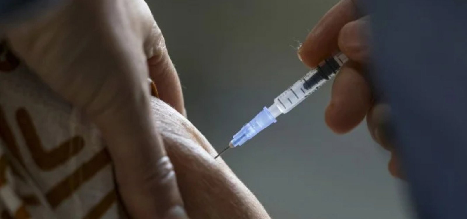 Anvisa amplia uso de vacina contra meningite para bebês a partir de 6 semanas