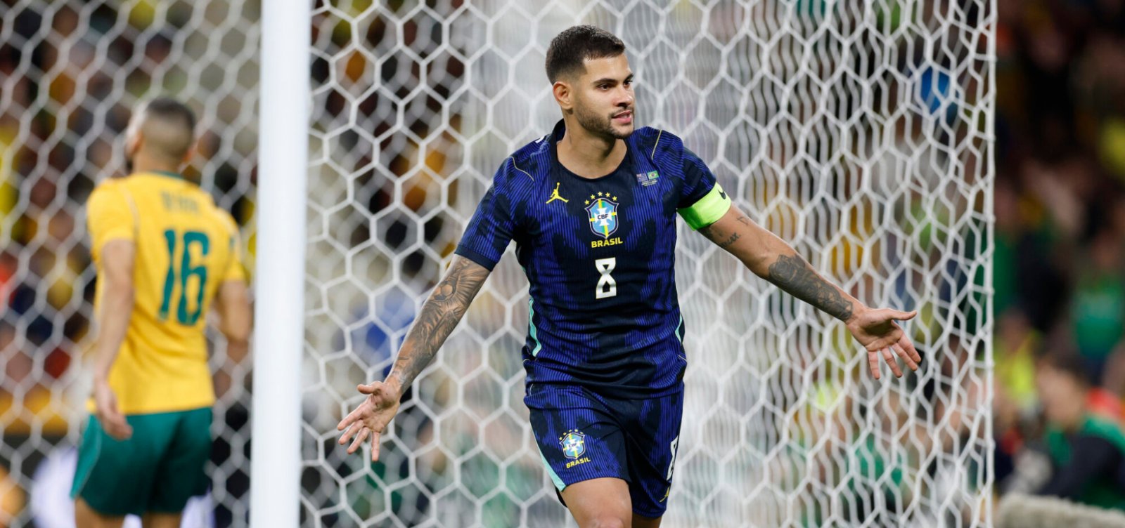 Brasil reage no segundo tempo, vence Austrália por 4 a 2 e fecha amistosos com vitória