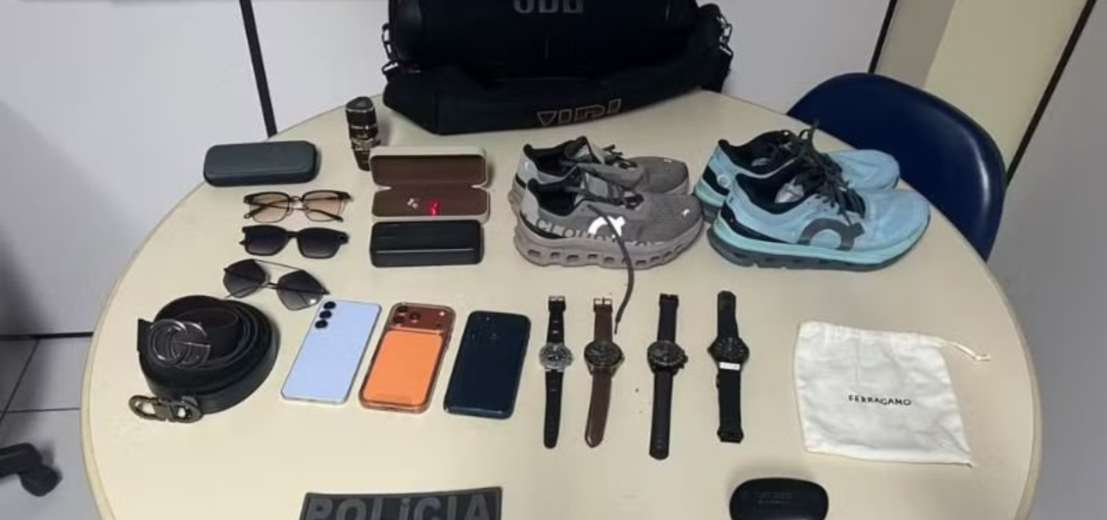 Suspeito de furtos em condomínios de luxo de Alagoas é preso com R$ 113 mil em objetos na Bahia