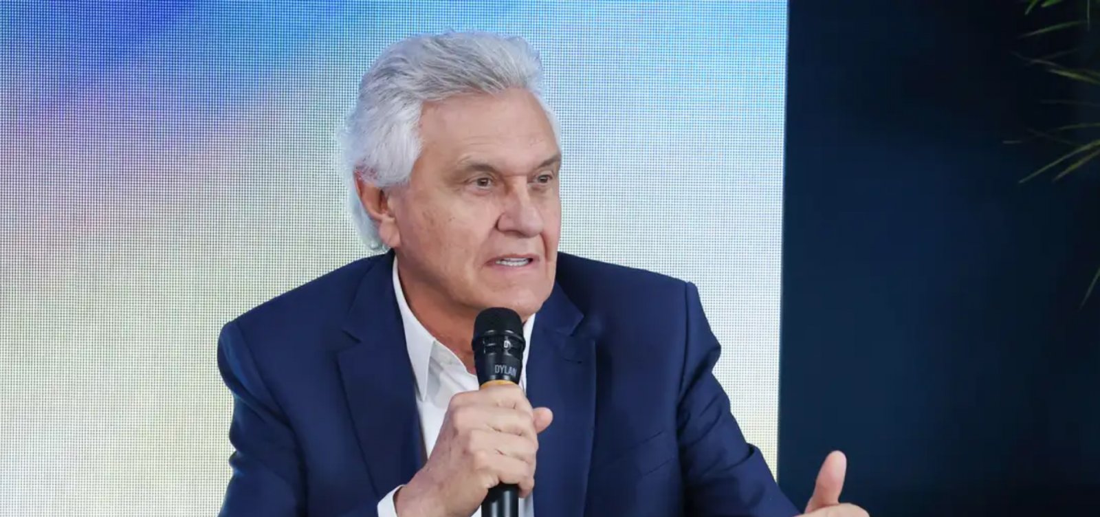Caiado anuncia apoio a Flávio Bolsonaro no segundo turno