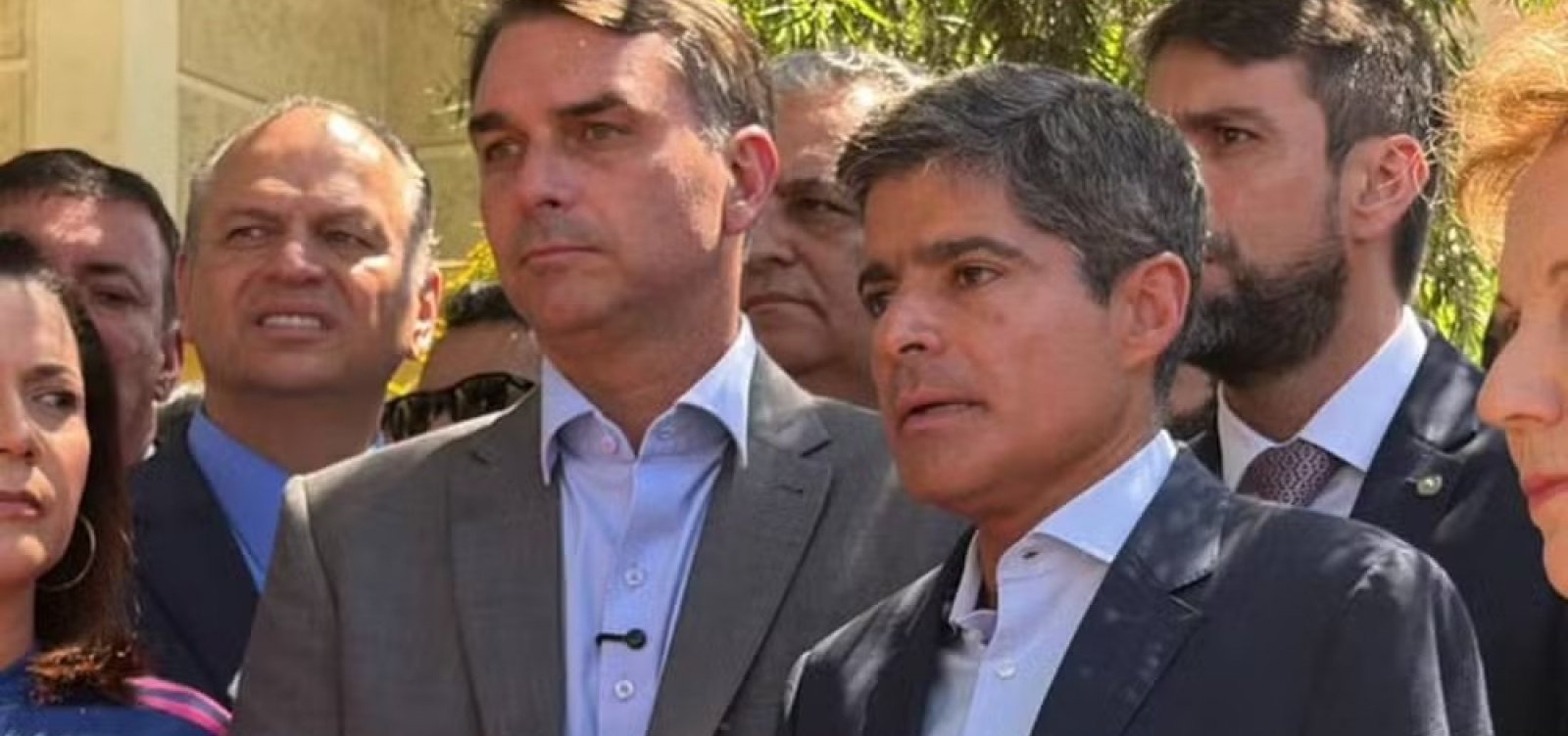 ACM Neto anuncia apoio a Flávio Bolsonaro e diz que vai mobilizar grupo político na Bahia
