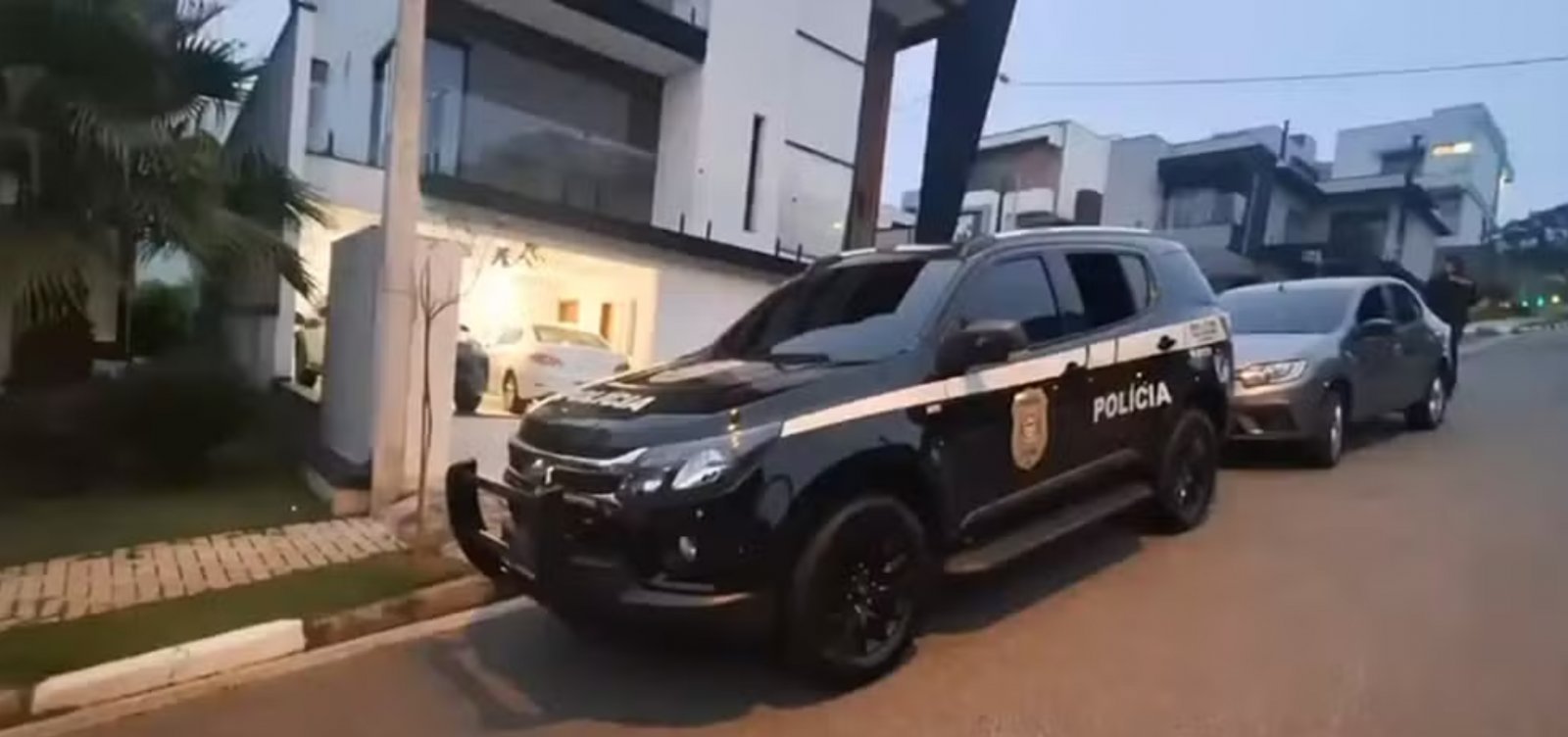 Operação contra golpes com apostas on-line prende três em SP e prevê bloqueio de R$ 154 milhões
