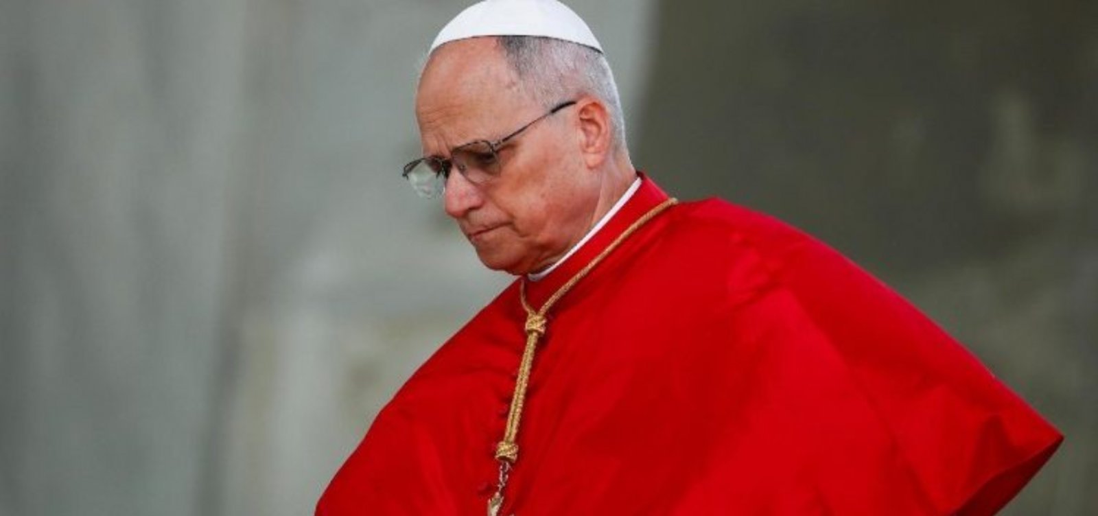 Papa Leão XIV é internado para cirurgia de retirada de nódulo no pulmão