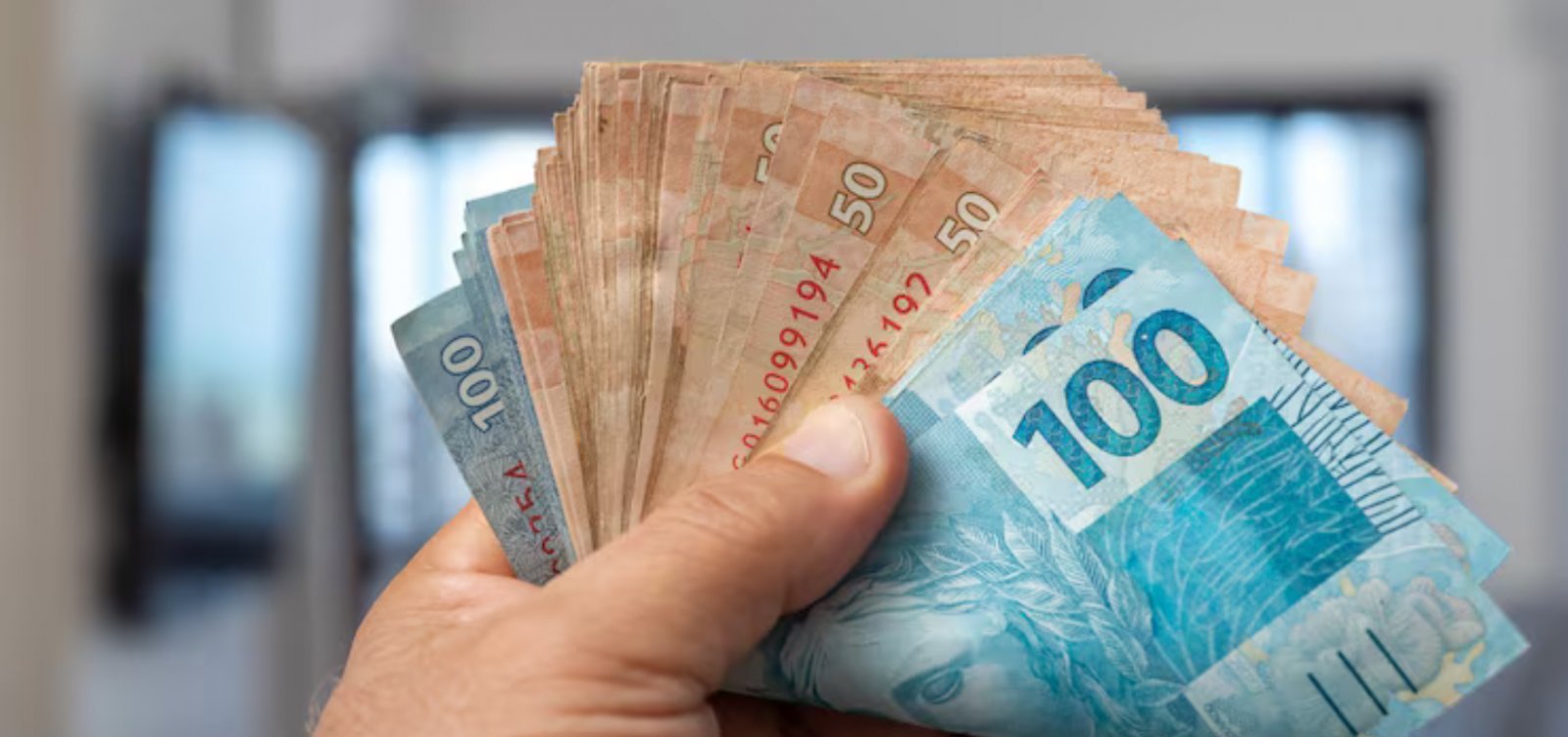 Prazo para devolução de R$ 1,3 bilhão de bets termina nesta quarta-feira (14); veja como receber
