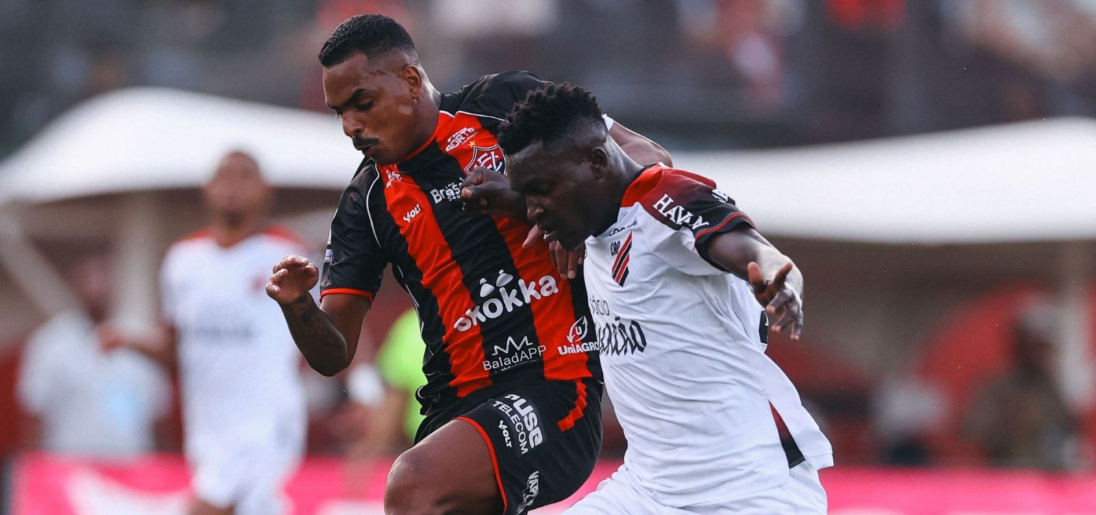 Vitória reage após sofrer gol e empata com o Athletico-PR no Barradão
